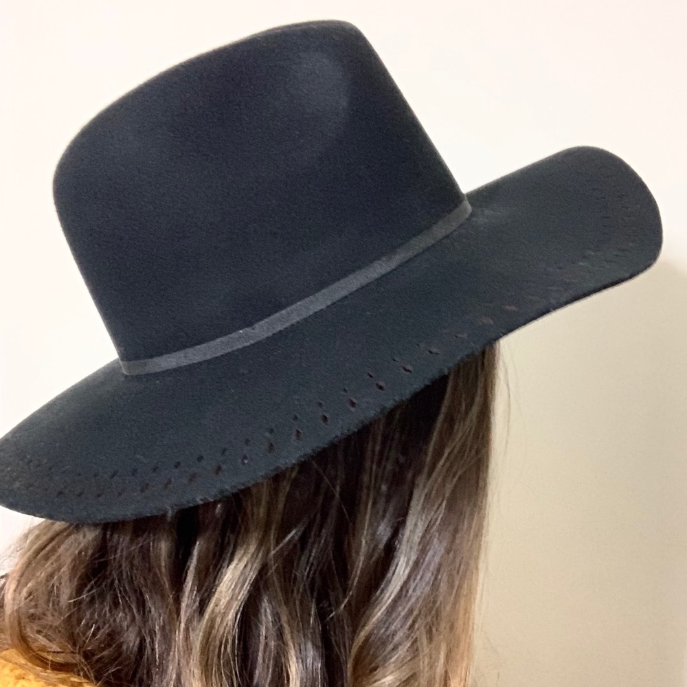 Lucky Brand Black Wool Razor Cut Hat